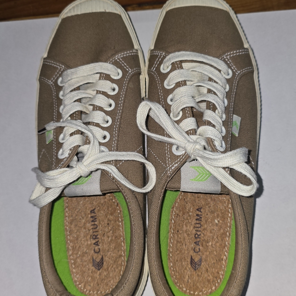 Cariuma Brown Canvas Sneakers